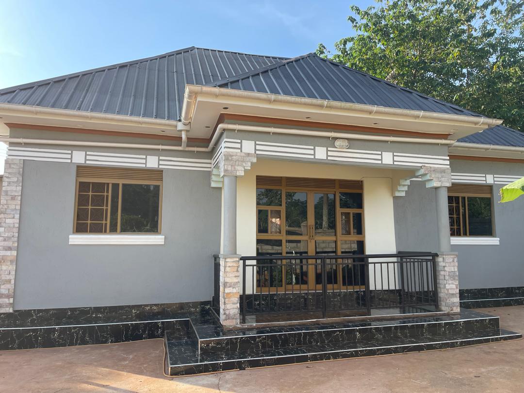 HOUSE FOR SALE